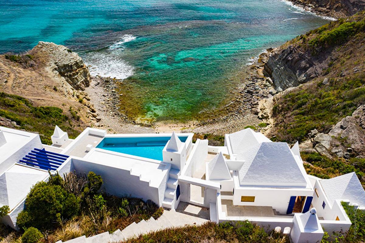 Wild grandeur in St. Barts