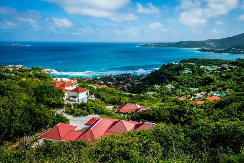 The Role of Real Estate Agents in St Barts' Property Market