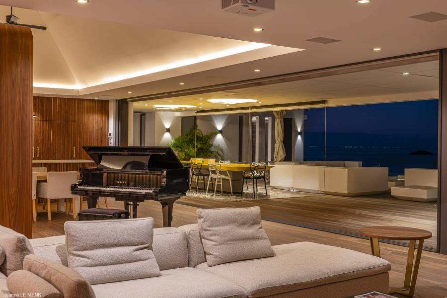 img-gallery