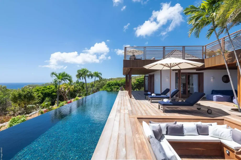 Villa Aura - picture 1