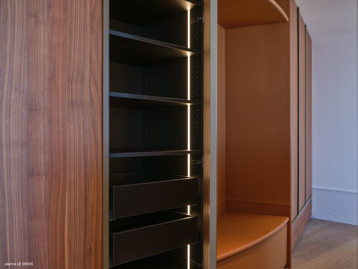 img-gallery