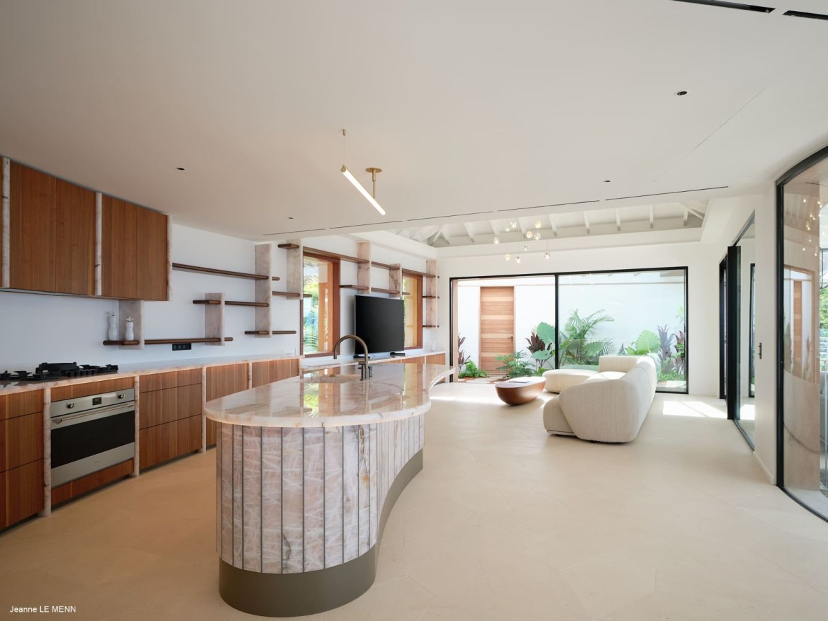img-gallery