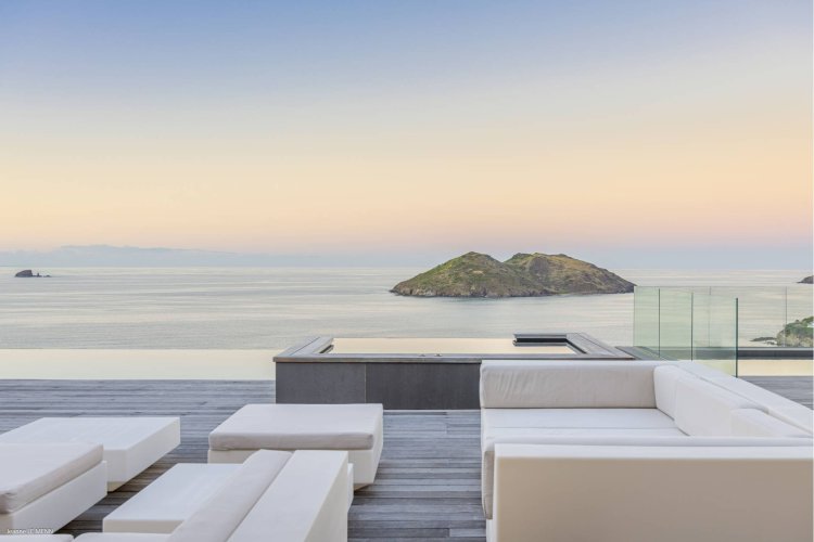 Villa My Way - picture 1
