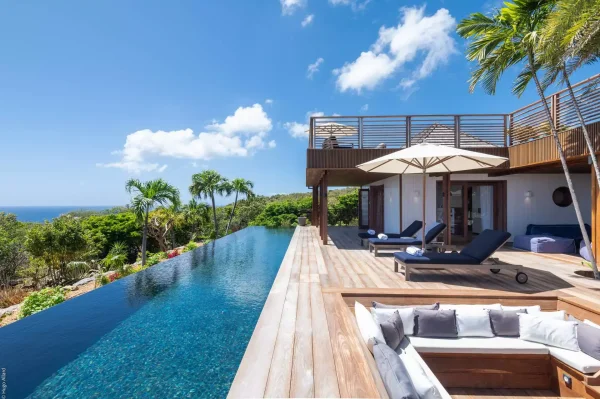 Villa Aura - picture 1