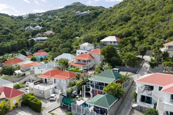 Property in Flamands - picture 2