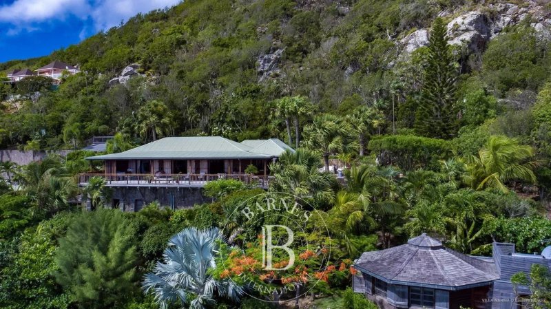 4-bedroom Villa in Vitet - picture 1