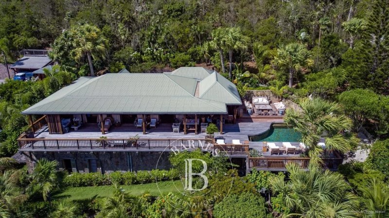 4-bedroom Villa in Vitet - picture 2