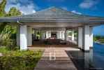 Beautiful villa in a private domain