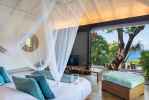 Large 5 rooms villa on Anse des Cayes's hillside - picture 11 title=